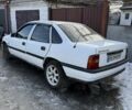 Белый Опель Вектра, объемом двигателя 2 л и пробегом 250 тыс. км за 1161 $, фото 3 на Automoto.ua