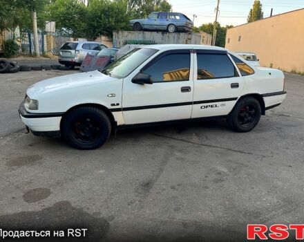 Белый Опель Вектра, объемом двигателя 2 л и пробегом 190 тыс. км за 1250 $, фото 1 на Automoto.ua