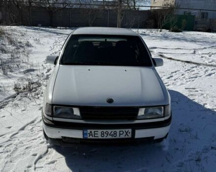 Белый Опель Вектра, объемом двигателя 2 л и пробегом 1 тыс. км за 1500 $, фото 2 на Automoto.ua