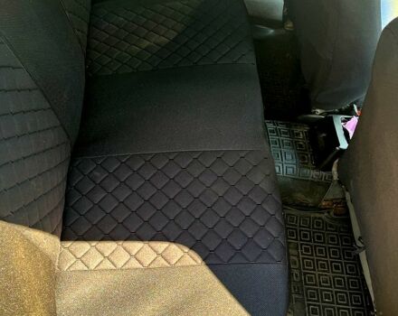 Белый Опель Вектра, объемом двигателя 2 л и пробегом 190 тыс. км за 1250 $, фото 6 на Automoto.ua