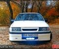 Белый Опель Вектра, объемом двигателя 1.8 л и пробегом 438 тыс. км за 2400 $, фото 3 на Automoto.ua
