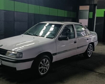 Белый Опель Вектра, объемом двигателя 0 л и пробегом 220 тыс. км за 1200 $, фото 1 на Automoto.ua