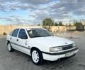 Белый Опель Вектра, объемом двигателя 0 л и пробегом 268 тыс. км за 850 $, фото 1 на Automoto.ua