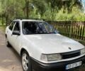 Білий Опель Вектра, об'ємом двигуна 1.6 л та пробігом 300 тис. км за 1250 $, фото 2 на Automoto.ua
