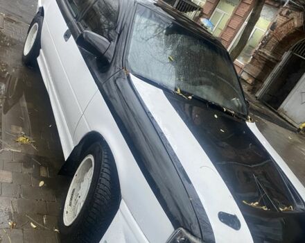 Белый Опель Вектра, объемом двигателя 2 л и пробегом 300 тыс. км за 3000 $, фото 1 на Automoto.ua