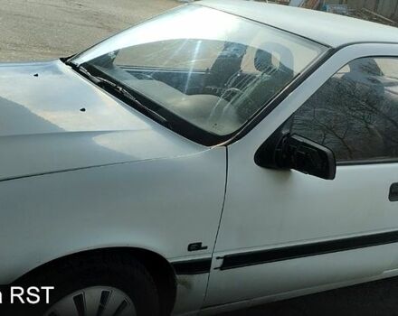 Опель Вектра 1991 в Николаеве на Automoto.ua Белый Опель Вектра, объемом двигателя 1.6 л и пробегом 200 тыс. км за 1300 $, фото 3 на Automoto.ua