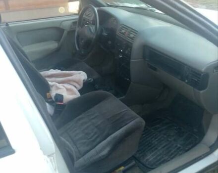 Белый Опель Вектра, объемом двигателя 1.6 л и пробегом 190 тыс. км за 850 $, фото 1 на Automoto.ua