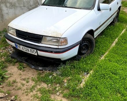 Белый Опель Вектра, объемом двигателя 1.8 л и пробегом 0 тыс. км за 1200 $, фото 1 на Automoto.ua