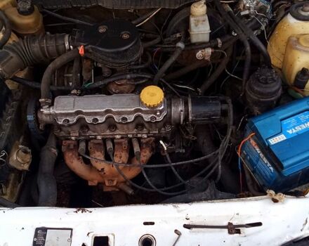 Белый Опель Вектра, объемом двигателя 1.6 л и пробегом 123 тыс. км за 1450 $, фото 1 на Automoto.ua