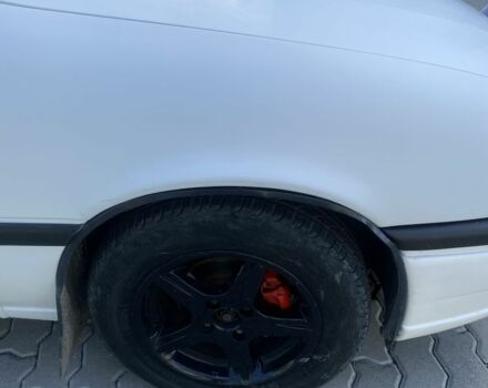 Білий Опель Вектра, об'ємом двигуна 1.6 л та пробігом 345 тис. км за 1650 $, фото 4 на Automoto.ua