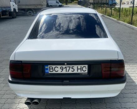 Білий Опель Вектра, об'ємом двигуна 1.6 л та пробігом 345 тис. км за 1650 $, фото 2 на Automoto.ua