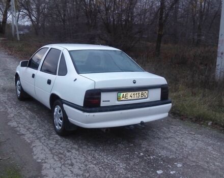 Белый Опель Вектра, объемом двигателя 0 л и пробегом 180 тыс. км за 1300 $, фото 4 на Automoto.ua