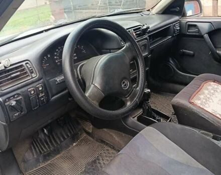 Білий Опель Вектра, об'ємом двигуна 1.7 л та пробігом 512 тис. км за 987 $, фото 1 на Automoto.ua