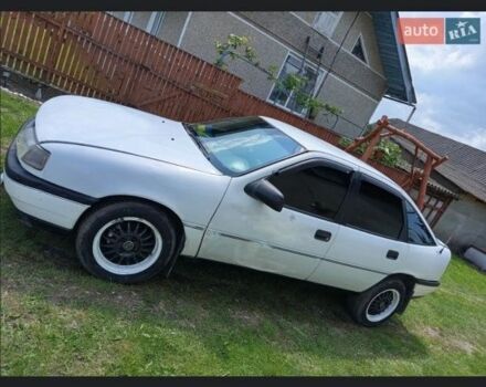 Белый Опель Вектра, объемом двигателя 0 л и пробегом 500 тыс. км за 850 $, фото 2 на Automoto.ua