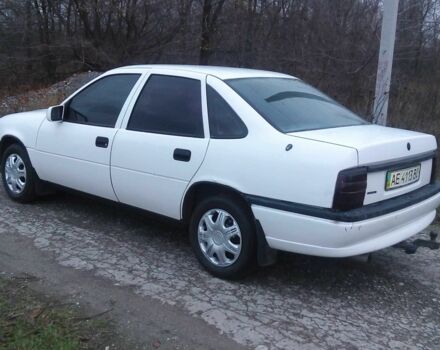 Белый Опель Вектра, объемом двигателя 0 л и пробегом 180 тыс. км за 1300 $, фото 13 на Automoto.ua