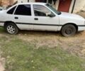Белый Опель Вектра, объемом двигателя 2 л и пробегом 300 тыс. км за 800 $, фото 1 на Automoto.ua