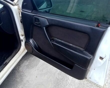 Белый Опель Вектра, объемом двигателя 1.6 л и пробегом 123 тыс. км за 1250 $, фото 4 на Automoto.ua