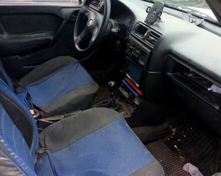 Білий Опель Вектра, об'ємом двигуна 1.8 л та пробігом 223 тис. км за 590 $, фото 5 на Automoto.ua