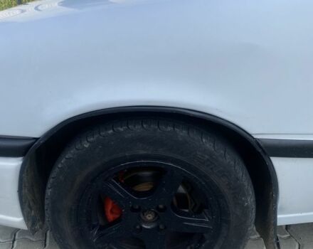 Білий Опель Вектра, об'ємом двигуна 1.6 л та пробігом 345 тис. км за 1450 $, фото 3 на Automoto.ua