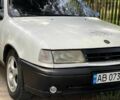 Белый Опель Вектра, объемом двигателя 1.6 л и пробегом 300 тыс. км за 1250 $, фото 1 на Automoto.ua