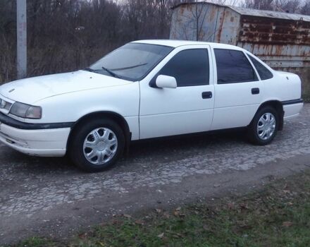 Белый Опель Вектра, объемом двигателя 0 л и пробегом 180 тыс. км за 1300 $, фото 1 на Automoto.ua