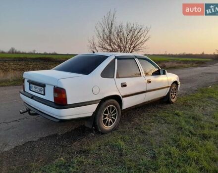 Белый Опель Вектра, объемом двигателя 2 л и пробегом 360 тыс. км за 1400 $, фото 6 на Automoto.ua