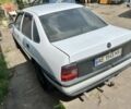 Белый Опель Вектра, объемом двигателя 1.6 л и пробегом 300 тыс. км за 1350 $, фото 12 на Automoto.ua