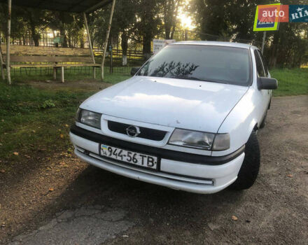 Білий Опель Вектра, об'ємом двигуна 0 л та пробігом 310 тис. км за 1000 $, фото 3 на Automoto.ua
