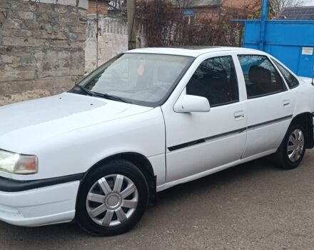 Белый Опель Вектра, объемом двигателя 1.8 л и пробегом 250 тыс. км за 1250 $, фото 2 на Automoto.ua