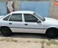 Белый Опель Вектра, объемом двигателя 1.6 л и пробегом 300 тыс. км за 1350 $, фото 15 на Automoto.ua