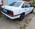 Белый Опель Вектра, объемом двигателя 1.6 л и пробегом 300 тыс. км за 1350 $, фото 10 на Automoto.ua