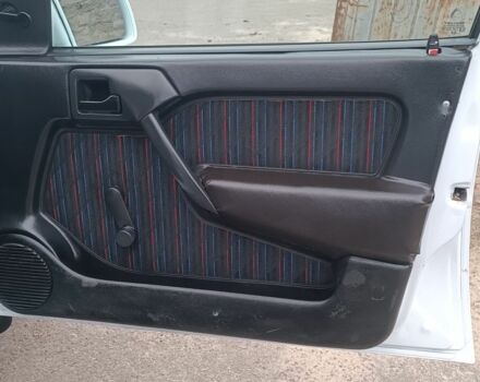 Белый Опель Вектра, объемом двигателя 1.8 л и пробегом 250 тыс. км за 1250 $, фото 21 на Automoto.ua