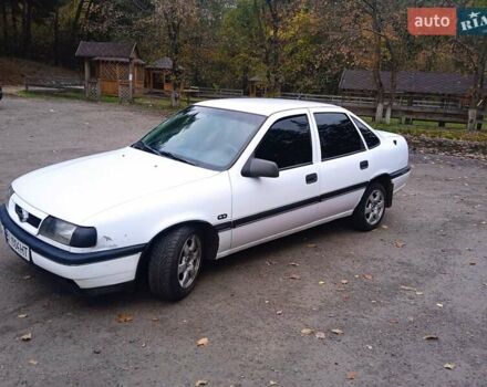 Белый Опель Вектра, объемом двигателя 2 л и пробегом 220 тыс. км за 1600 $, фото 5 на Automoto.ua