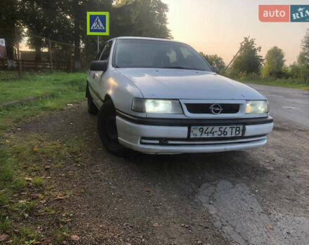 Білий Опель Вектра, об'ємом двигуна 0 л та пробігом 310 тис. км за 1000 $, фото 13 на Automoto.ua