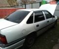 Белый Опель Вектра, объемом двигателя 1.8 л и пробегом 350 тыс. км за 900 $, фото 2 на Automoto.ua
