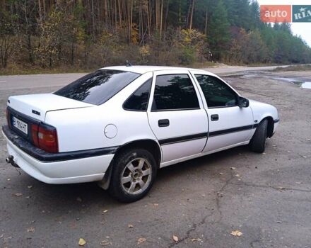 Белый Опель Вектра, объемом двигателя 2 л и пробегом 220 тыс. км за 1600 $, фото 3 на Automoto.ua