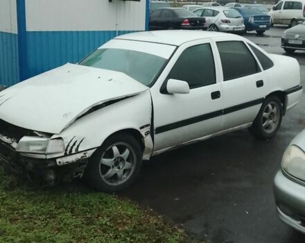 Белый Опель Вектра, объемом двигателя 0 л и пробегом 300 тыс. км за 709 $, фото 1 на Automoto.ua