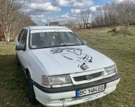 Белый Опель Вектра, объемом двигателя 1.8 л и пробегом 300 тыс. км за 900 $, фото 1 на Automoto.ua