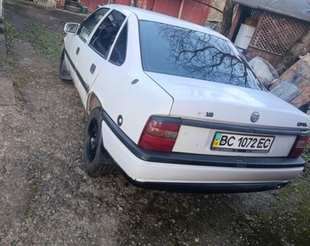 Білий Опель Вектра, об'ємом двигуна 1 л та пробігом 183 тис. км за 450 $, фото 4 на Automoto.ua