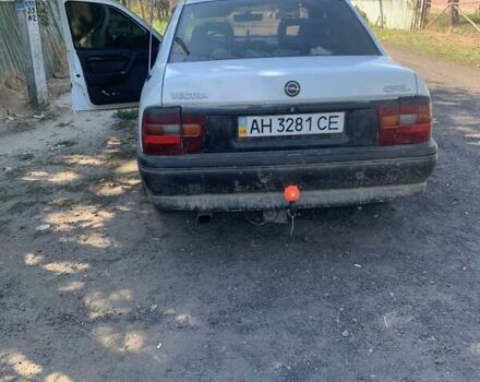 Білий Опель Вектра, об'ємом двигуна 1.8 л та пробігом 400 тис. км за 1700 $, фото 2 на Automoto.ua