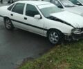 Белый Опель Вектра, объемом двигателя 0 л и пробегом 300 тыс. км за 709 $, фото 2 на Automoto.ua