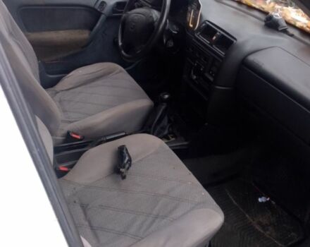 Белый Опель Вектра, объемом двигателя 2 л и пробегом 287 тыс. км за 1200 $, фото 3 на Automoto.ua