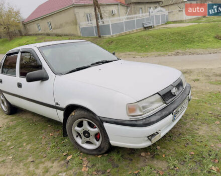 Белый Опель Вектра, объемом двигателя 1.8 л и пробегом 391 тыс. км за 1600 $, фото 4 на Automoto.ua