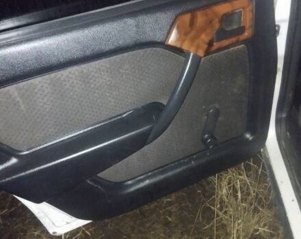 Белый Опель Вектра, объемом двигателя 0 л и пробегом 210 тыс. км за 404 $, фото 4 на Automoto.ua