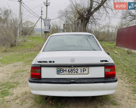 Белый Опель Вектра, объемом двигателя 1.8 л и пробегом 391 тыс. км за 1600 $, фото 7 на Automoto.ua