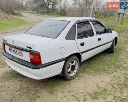 Белый Опель Вектра, объемом двигателя 1.8 л и пробегом 391 тыс. км за 1600 $, фото 6 на Automoto.ua