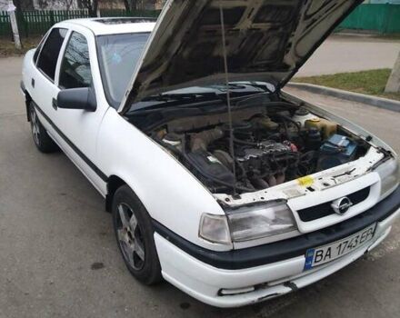 Белый Опель Вектра, объемом двигателя 1.8 л и пробегом 432 тыс. км за 2490 $, фото 4 на Automoto.ua