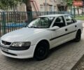 Белый Опель Вектра, объемом двигателя 1.6 л и пробегом 292 тыс. км за 999 $, фото 3 на Automoto.ua