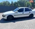 Белый Опель Вектра, объемом двигателя 1.6 л и пробегом 350 тыс. км за 1350 $, фото 1 на Automoto.ua