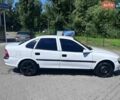 Белый Опель Вектра, объемом двигателя 1.6 л и пробегом 350 тыс. км за 1350 $, фото 8 на Automoto.ua